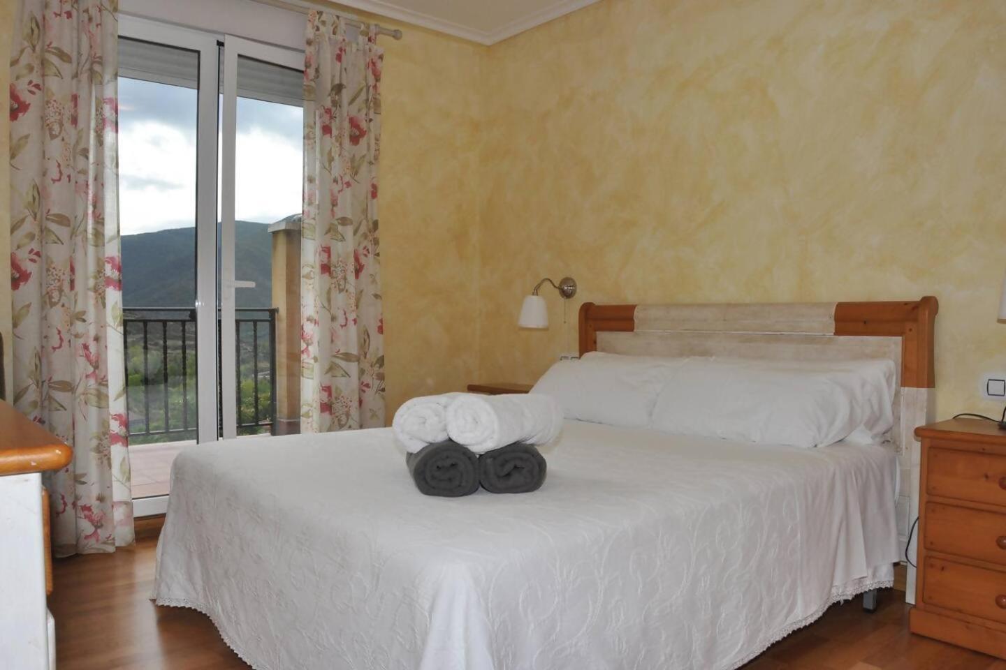 Un Apartamento Con Vistas Viguera Bagian luar foto