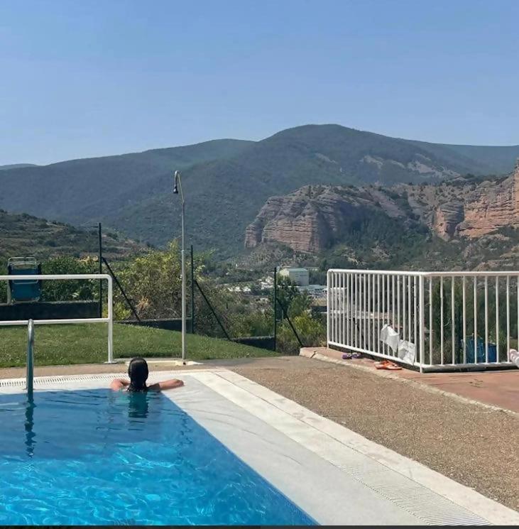 Un Apartamento Con Vistas Viguera Bagian luar foto